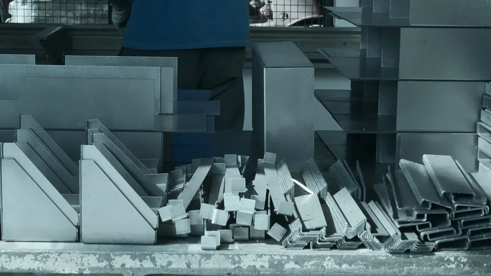 Heavy Metal detail comparison image